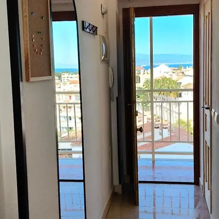 Sunrise & Sunset Panoramic Views Apartament *